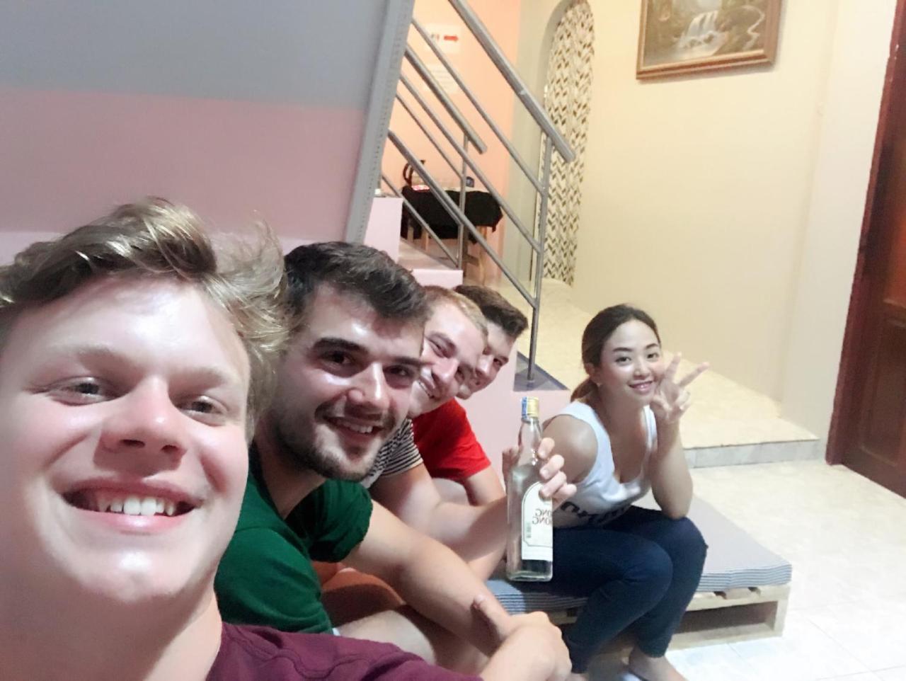 Ban Don Rak Oppa House Hostel (Adults Only) מראה חיצוני תמונה